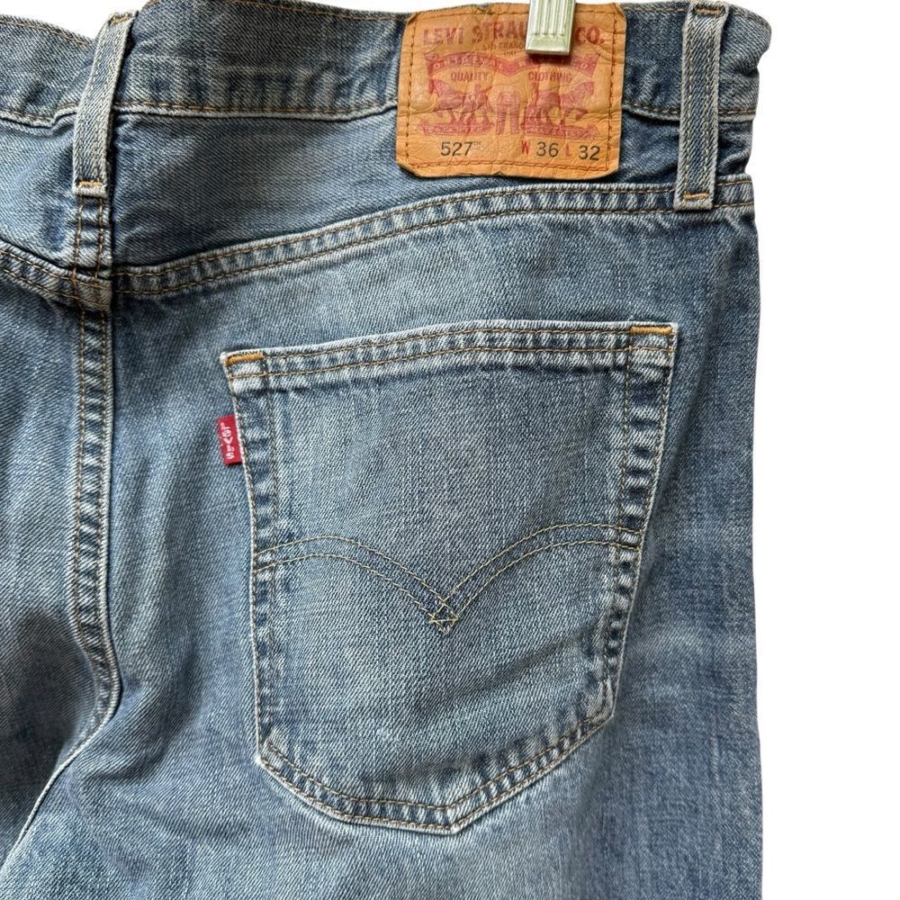 Levi Strauss Men’s 527 Distressed Destoyed Classic Jeans 36 x 32